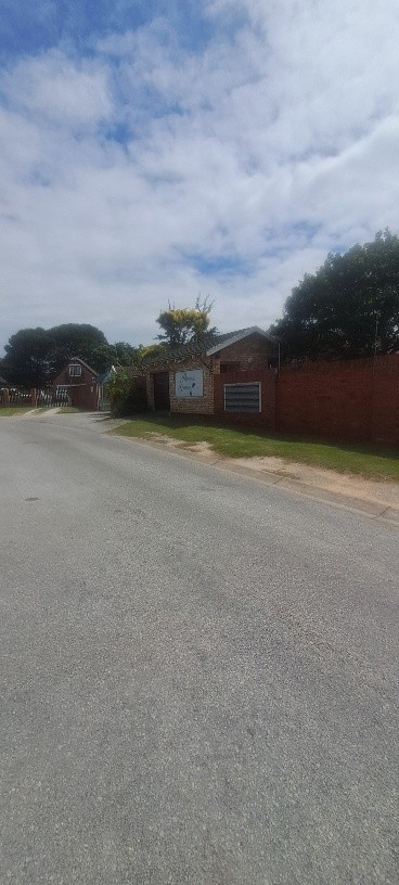 To Let 2 Bedroom Property for Rent in Greenshields Park Eastern Cape